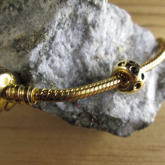 Gold plated sterling silver Dotted European Charm - Picture 2 of 7